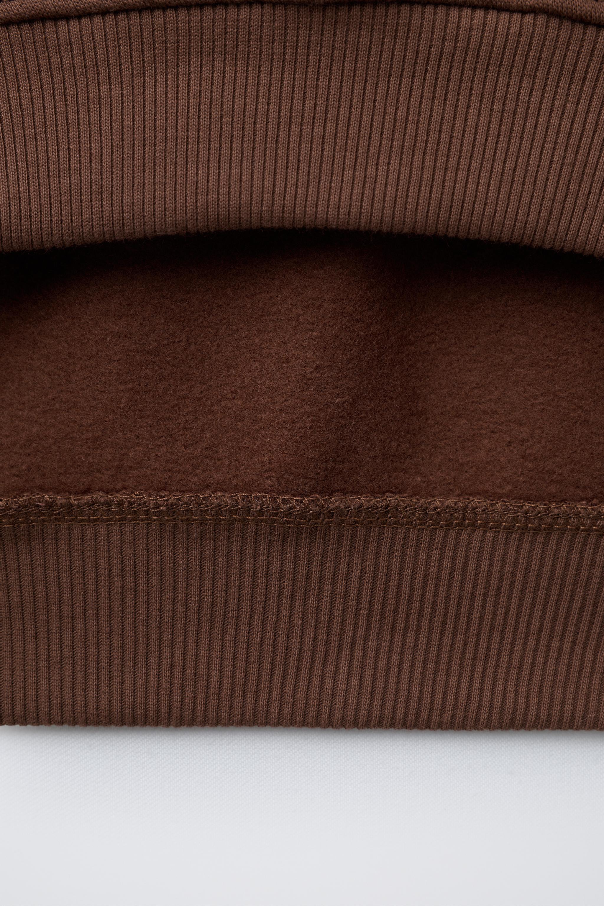 PRINTED SHAPE SWEATSHIRT